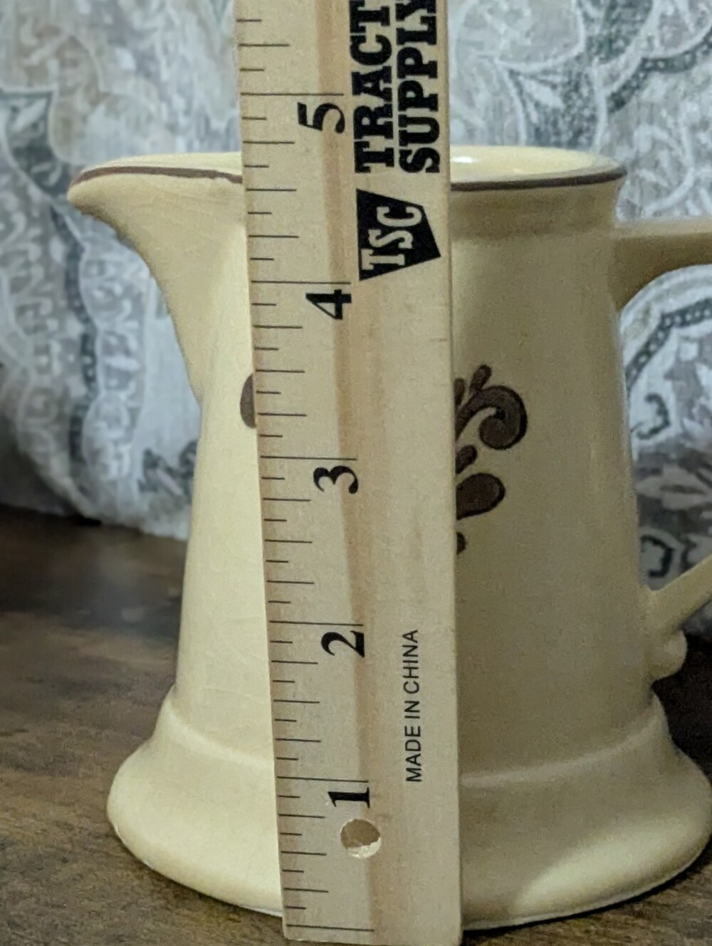 Vintage Pfaltzgraff Village Castle Creamer/Pitcher - Picture 5 of 11